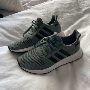 Adidas swift runs